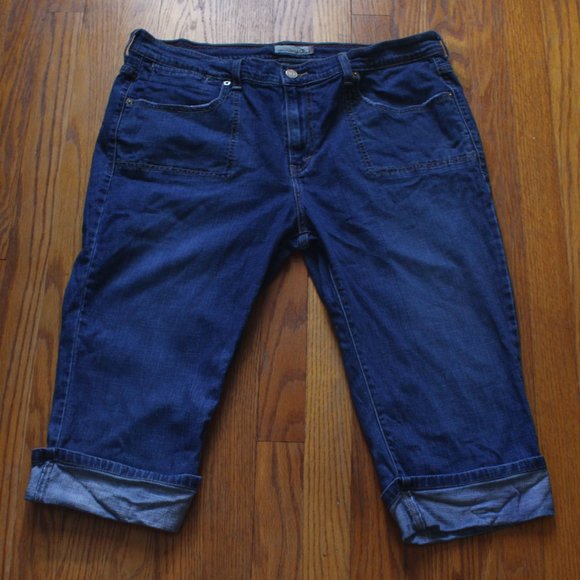 Levi's Denim - Levi's 515 Capri Cuffed Leg Denim
